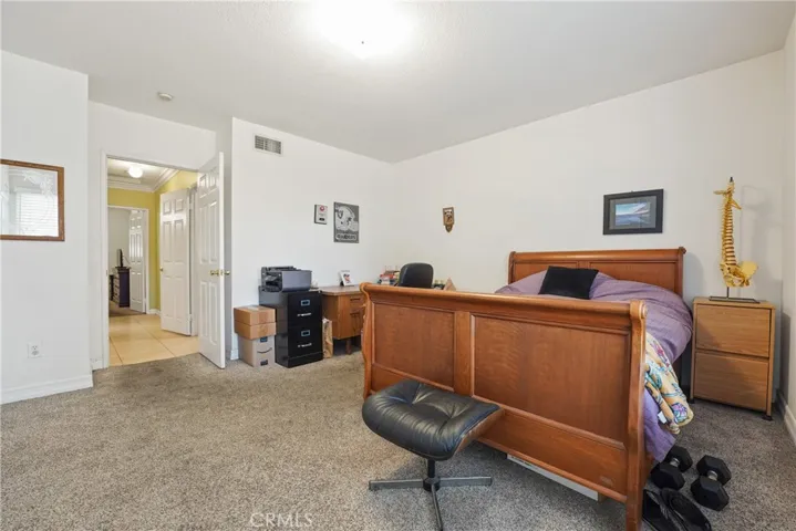 9560 Shoshone Avenue, Northridge, California 91325