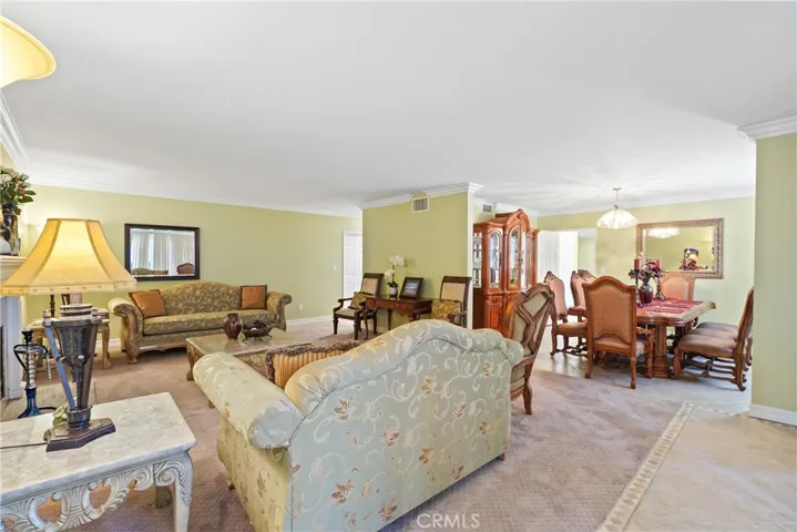 9560 Shoshone Avenue, Northridge, California 91325
