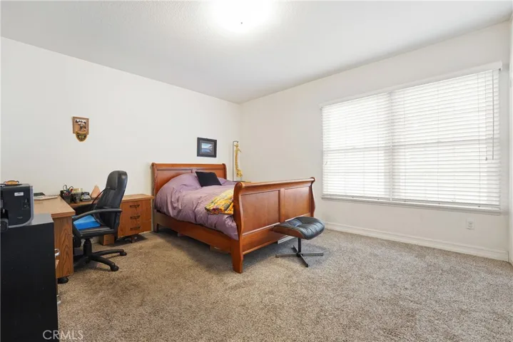 9560 Shoshone Avenue, Northridge, California 91325
