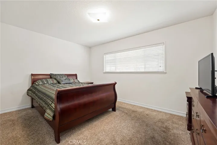 9560 Shoshone Avenue, Northridge, California 91325