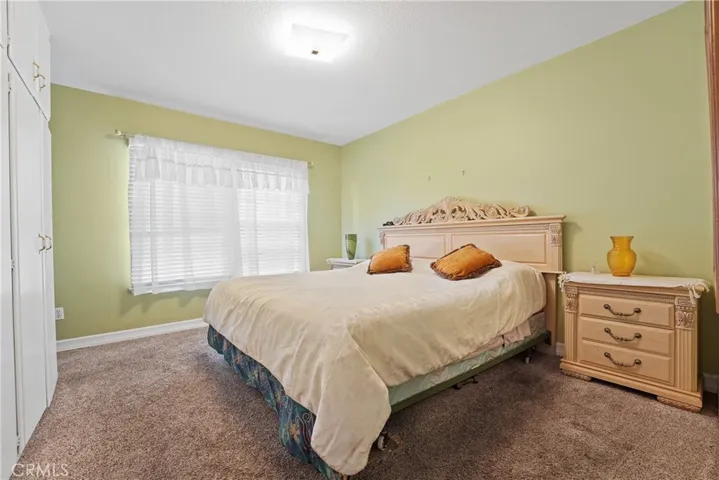 9560 Shoshone Avenue, Northridge, California 91325
