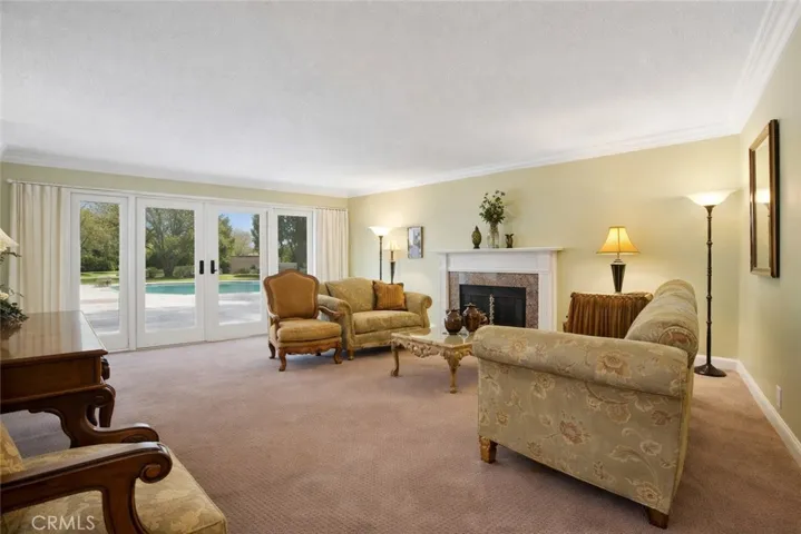 9560 Shoshone Avenue, Northridge, California 91325