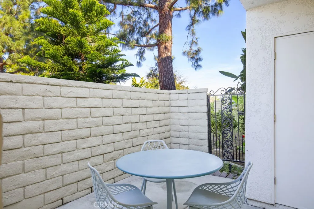 2179 Via Puerta, Laguna Woods, California 92637 home-pic-3