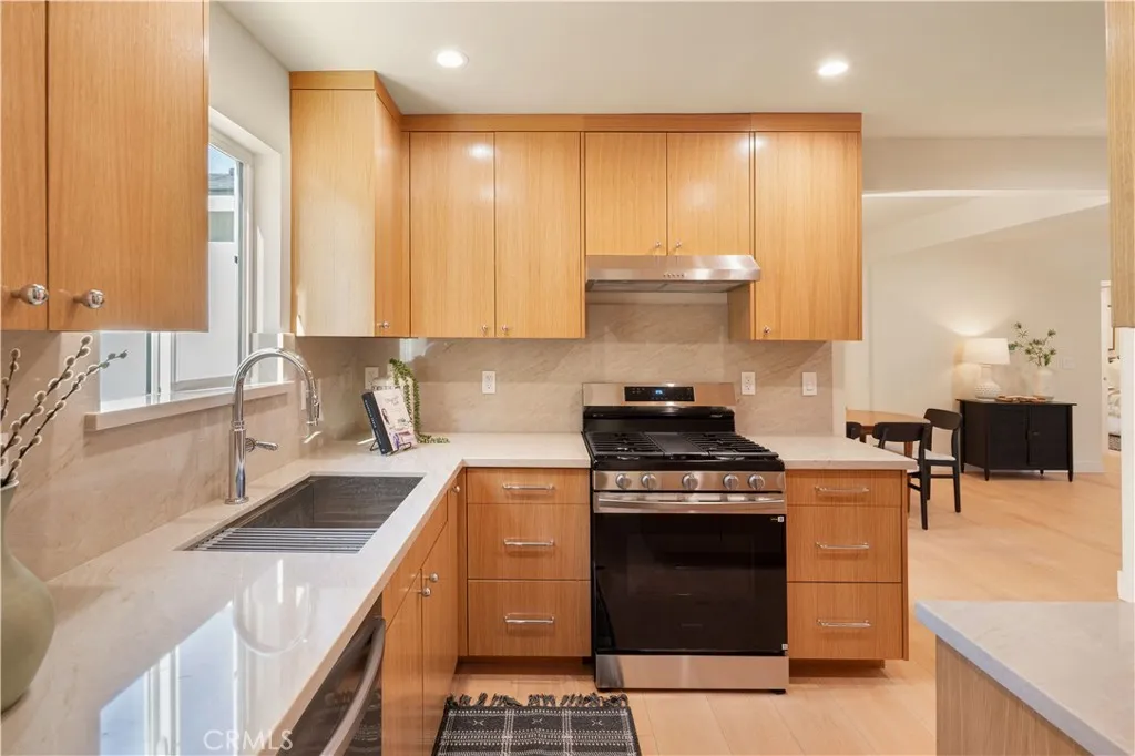 2039 Rutgers, Long Beach, California 90815 home-pic-11
