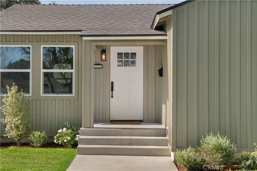 2039 Rutgers, Long Beach, California 90815 home-pic-2