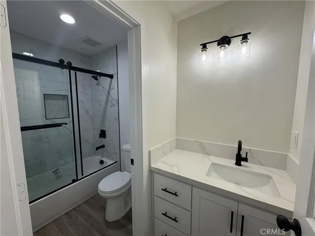 HALLWAY BATHROOM