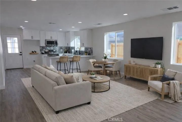 MAIN HOUSE  KITCHEN/ LIVING ROOM VIRTUALLY STAGED