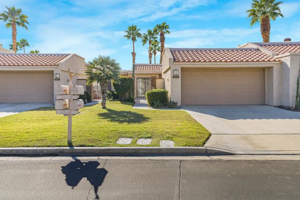 68175 Seven Oaks Drive, Cathedral City, California 92234 home-pic-2