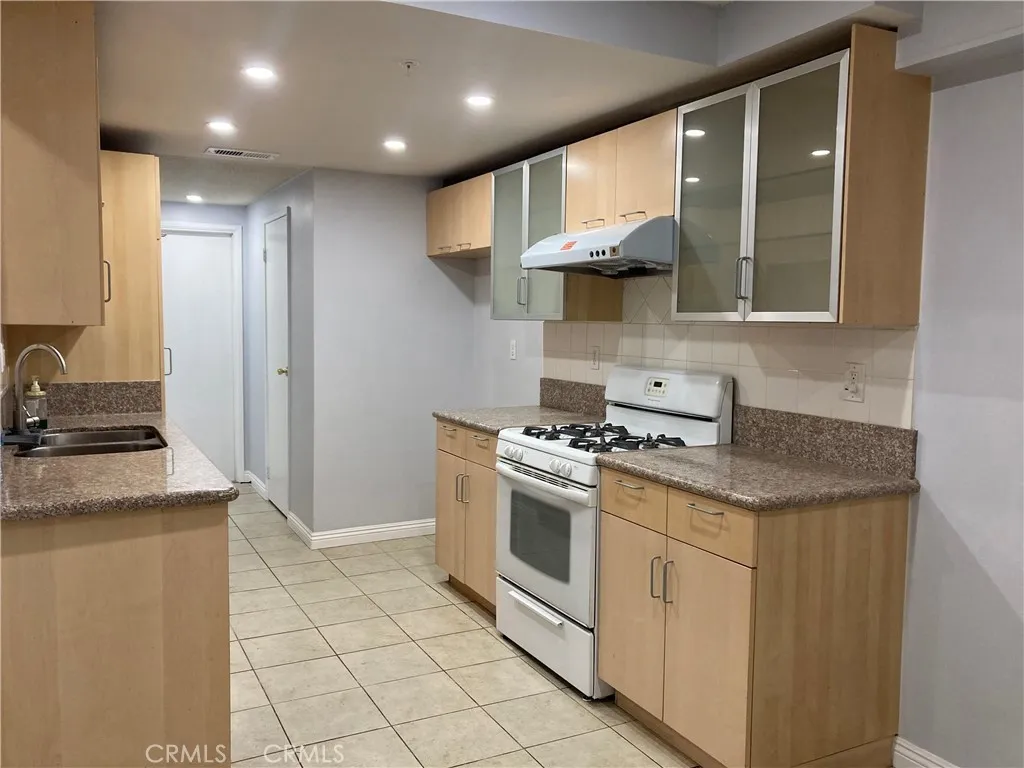 12122 Ferris Road 1, El Monte, California 91732 home-pic-14