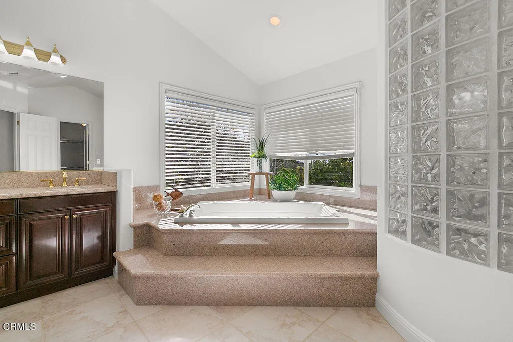 12018 Nelson Road, Moorpark, California 93021 home-pic-42