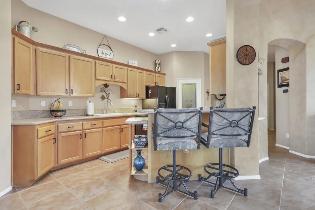 82810 Odlum Drive, Indio, California 92201 home-pic-16