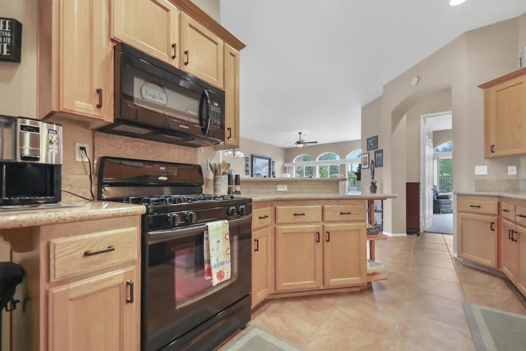 82810 Odlum Drive, Indio, California 92201 home-pic-19