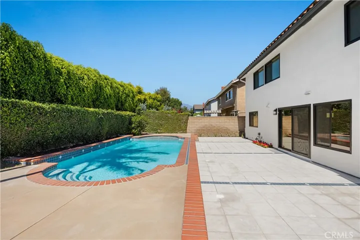 25011 Mammoth Circle, Lake Forest, California 92630