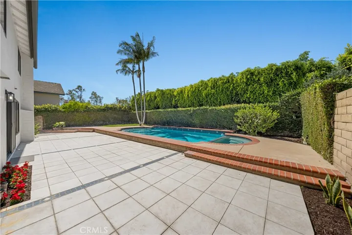 25011 Mammoth Circle, Lake Forest, California 92630