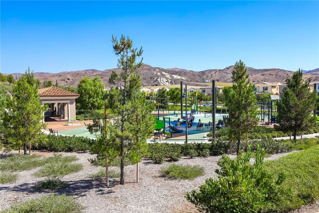 152 Newburry, Irvine, California 92618 home-pic-31