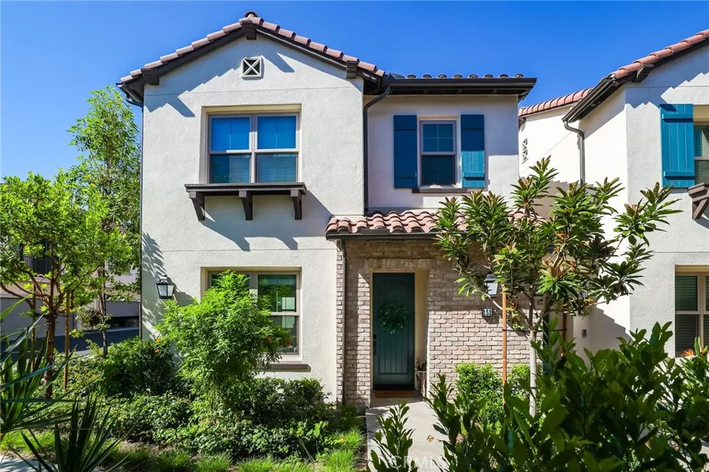 152 Newburry, Irvine, California 92618 home-pic-24