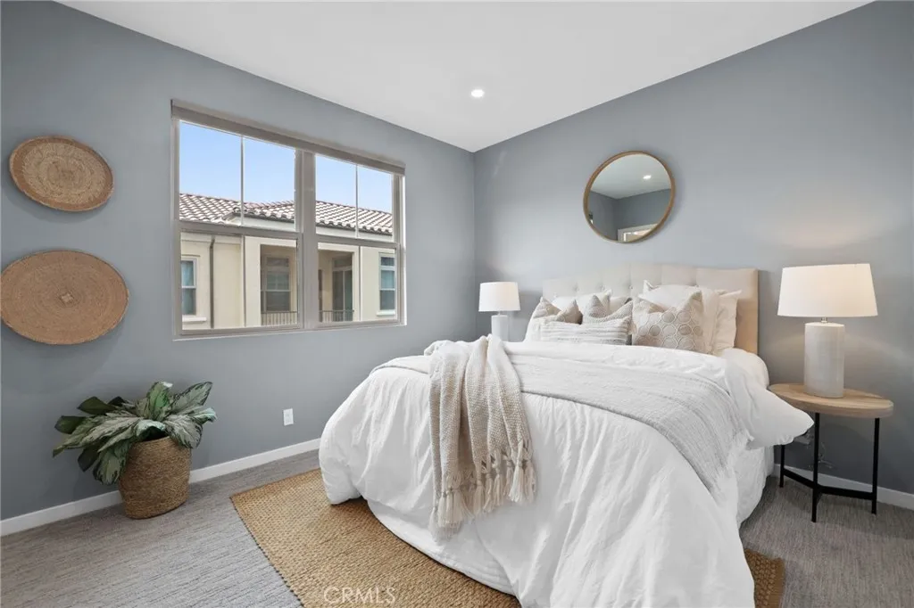 152 Newburry, Irvine, California 92618 home-pic-20