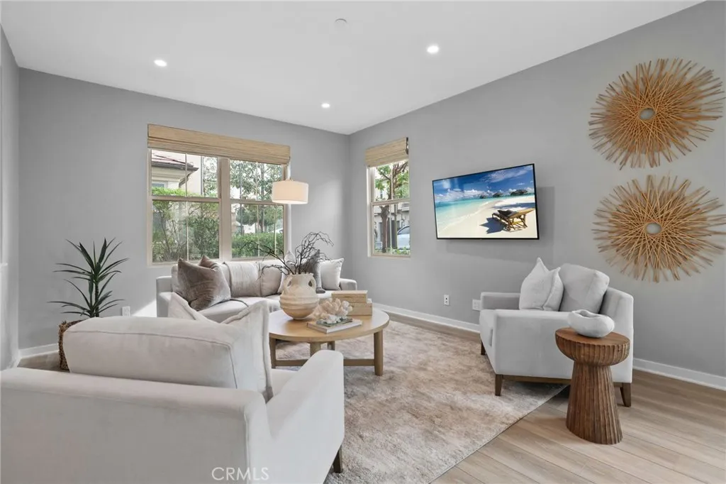 152 Newburry, Irvine, California 92618 home-pic-4