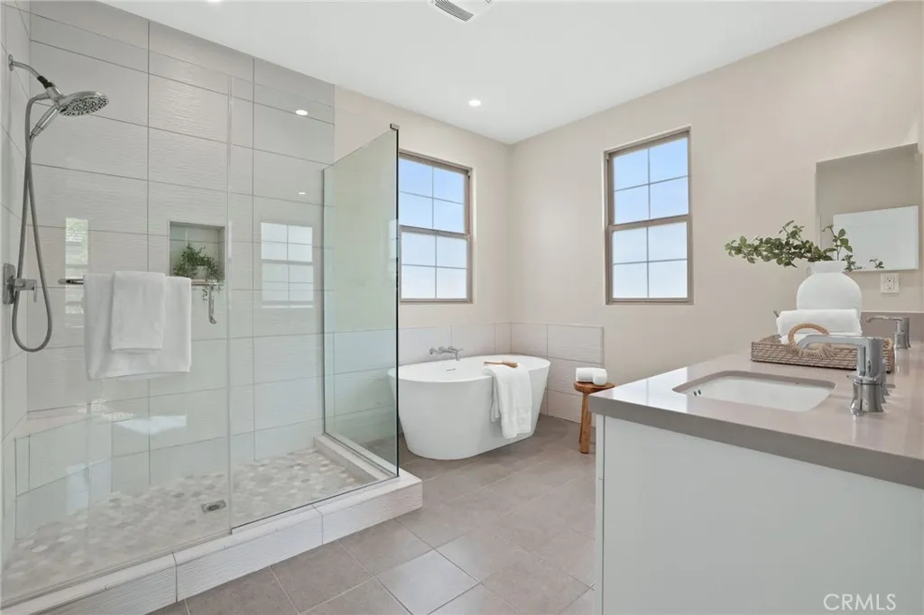 152 Newburry, Irvine, California 92618 home-pic-16