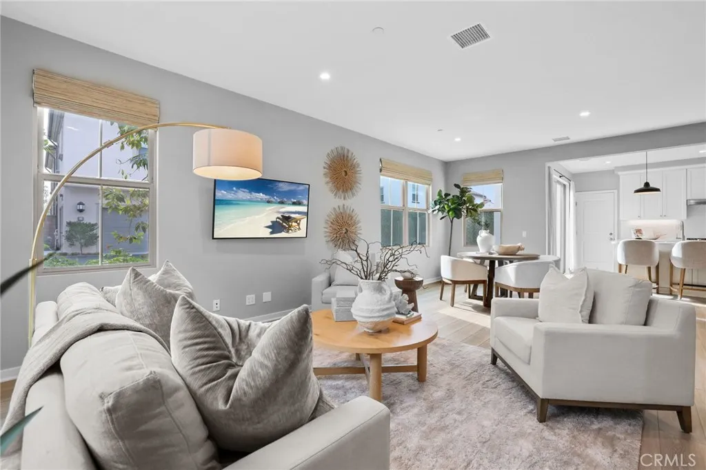 152 Newburry, Irvine, California 92618 home-pic-3