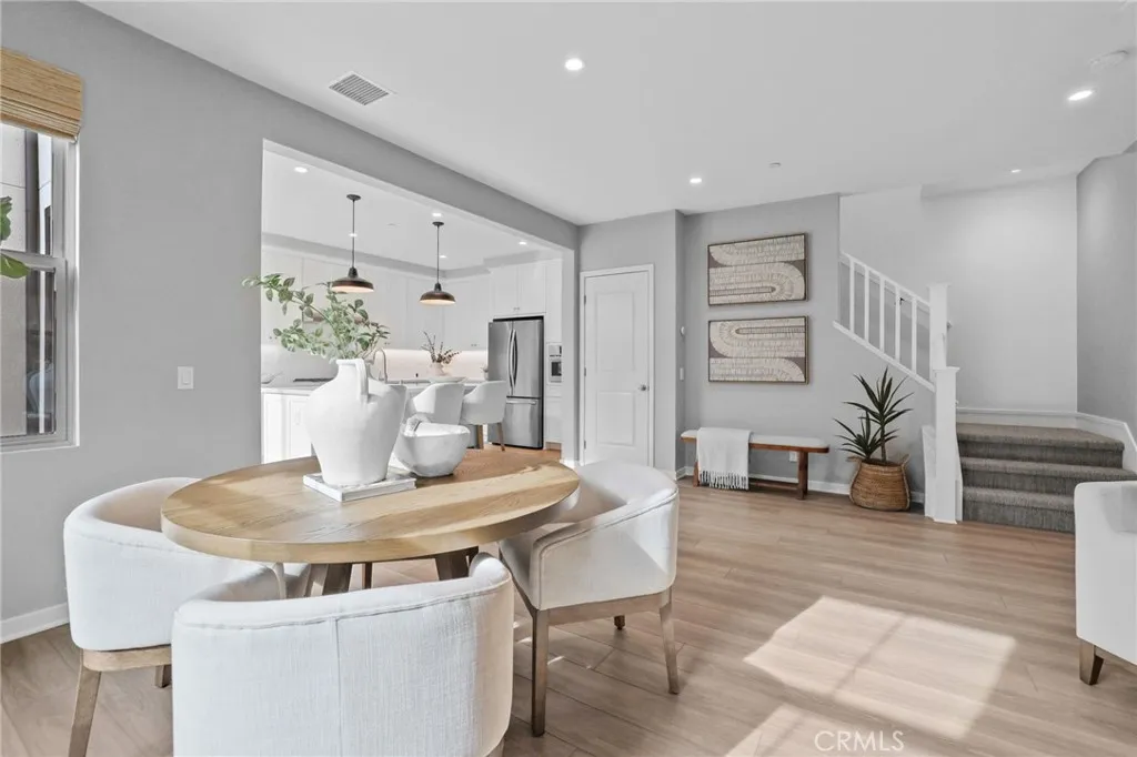 152 Newburry, Irvine, California 92618 home-pic-8