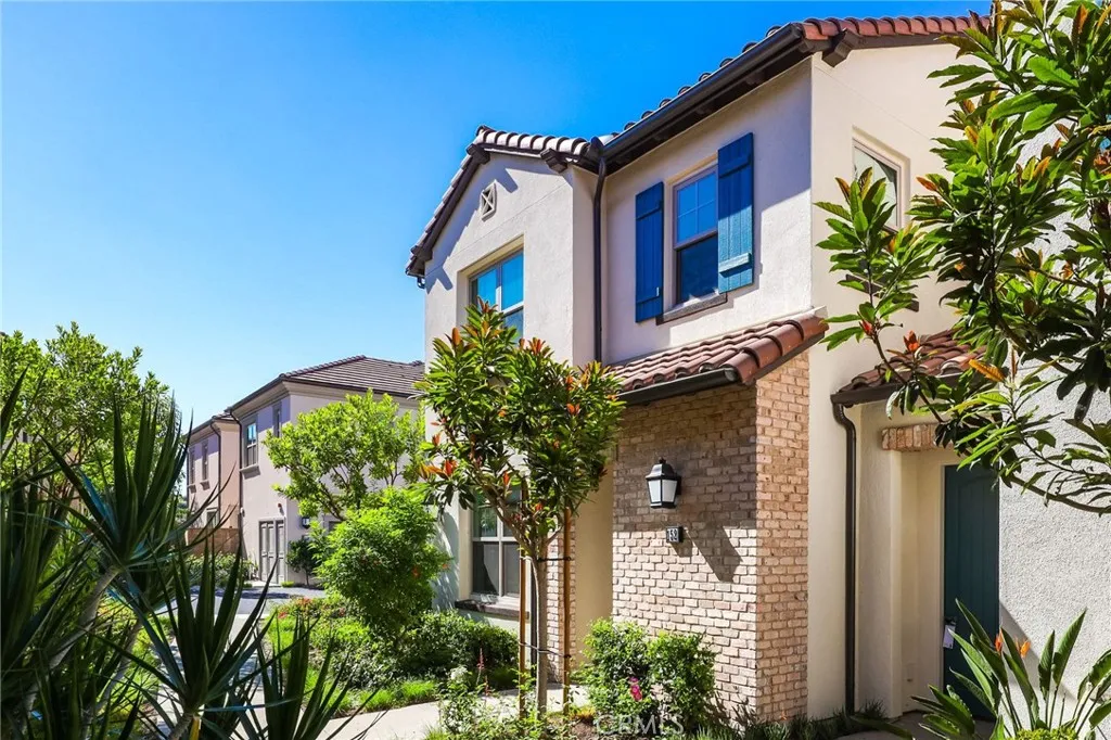 152 Newburry, Irvine, California 92618 home-pic-26