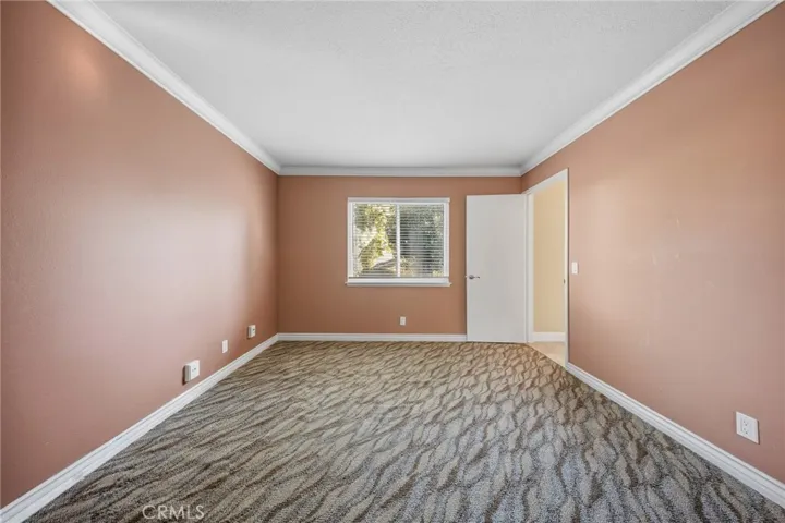 113 CC downstairs bedroom 2