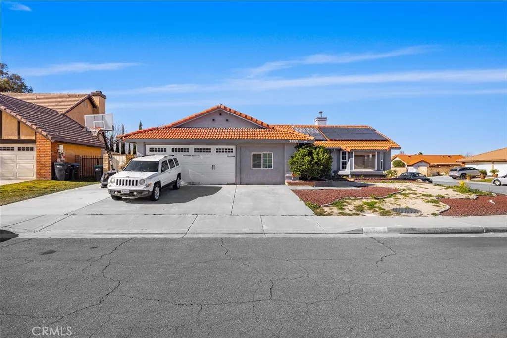 39551 Blackhawk Court, Palmdale, California 93551 home-pic-1