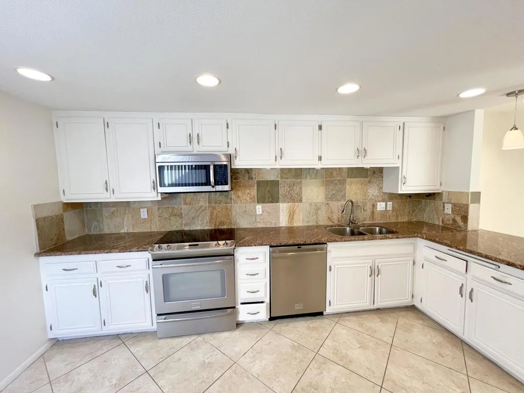 6263 E Driver Road, Palm Springs, California 92264 home-pic-16