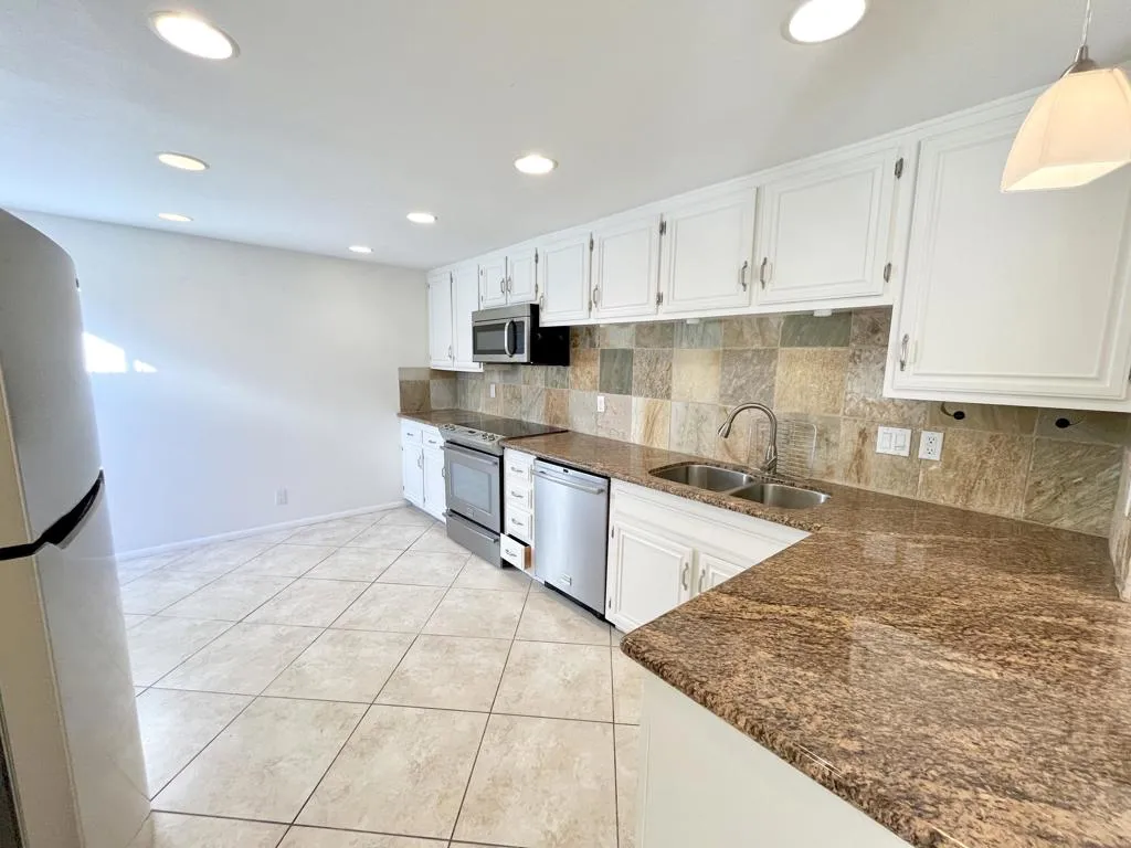 6263 E Driver Road, Palm Springs, California 92264 home-pic-14
