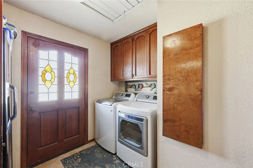 11135 Old Fashion, Riverside, California 92503 home-pic-16