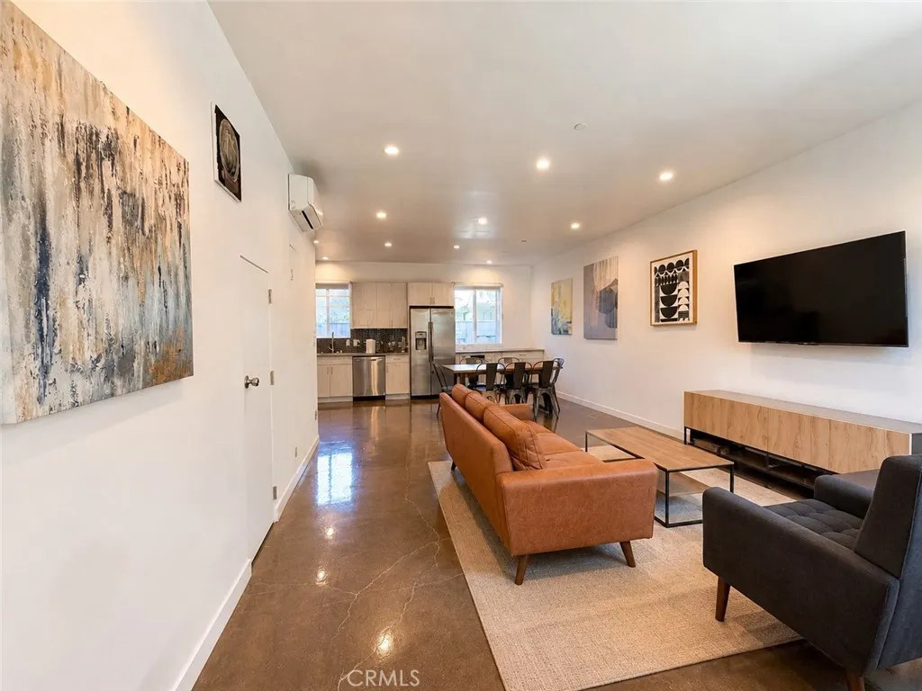 gallery-image 3