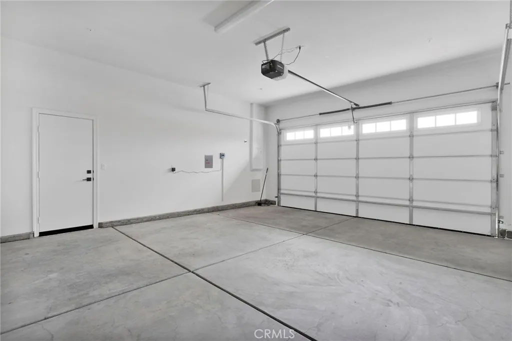 12925 Davona Dale, Apple Valley, California 92308 home-pic-41