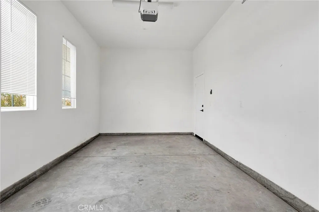 12925 Davona Dale, Apple Valley, California 92308 home-pic-43