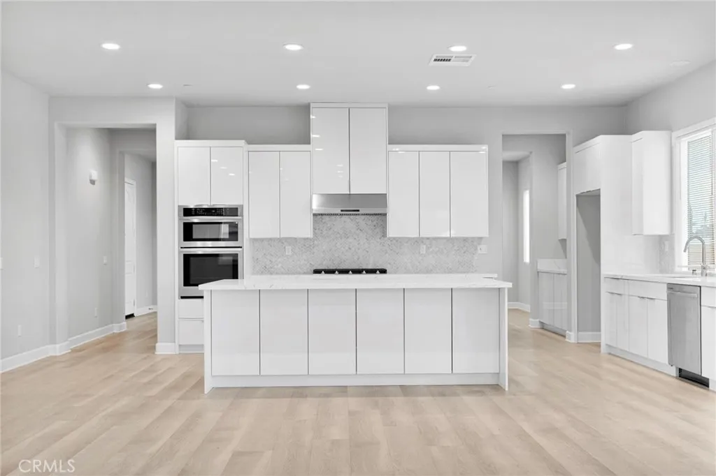 12925 Davona Dale, Apple Valley, California 92308 home-pic-17