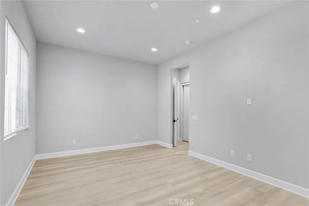 12925 Davona Dale, Apple Valley, California 92308 home-pic-25