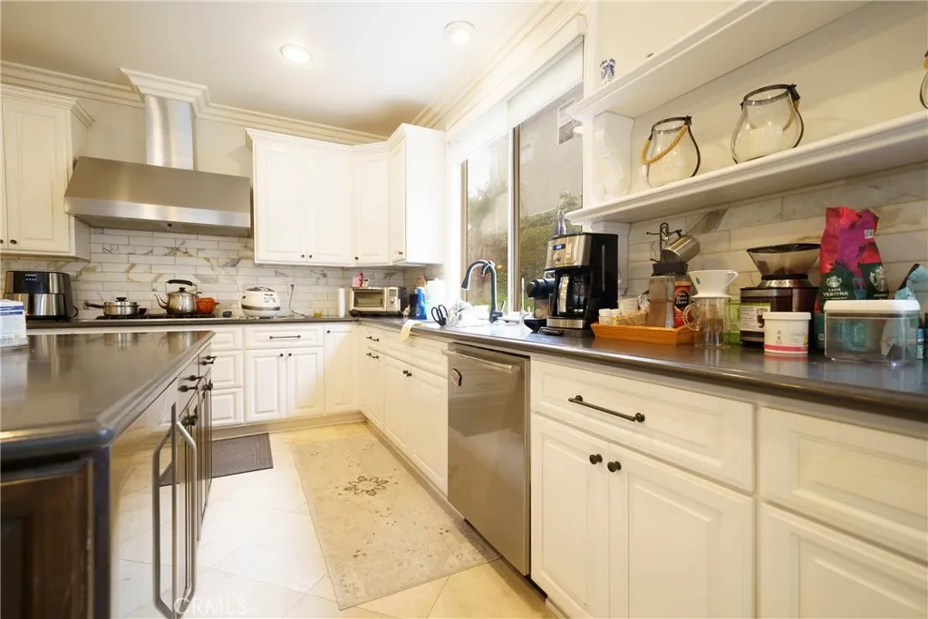 2201 W Snead Street, La Habra, California 90631 home-pic-12