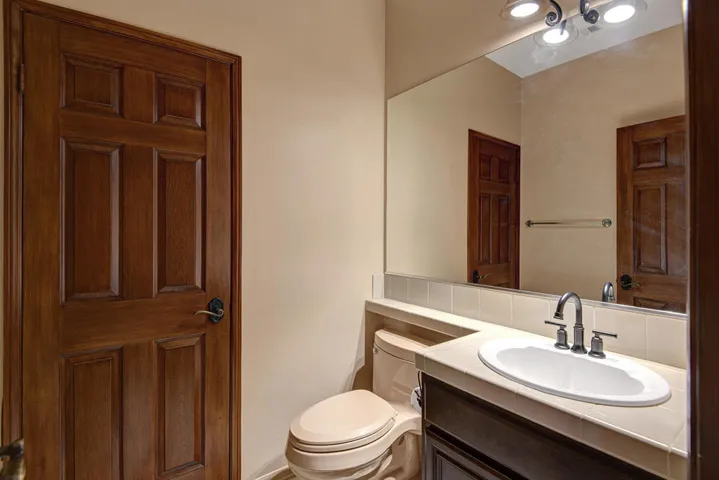 POWDER ROOM