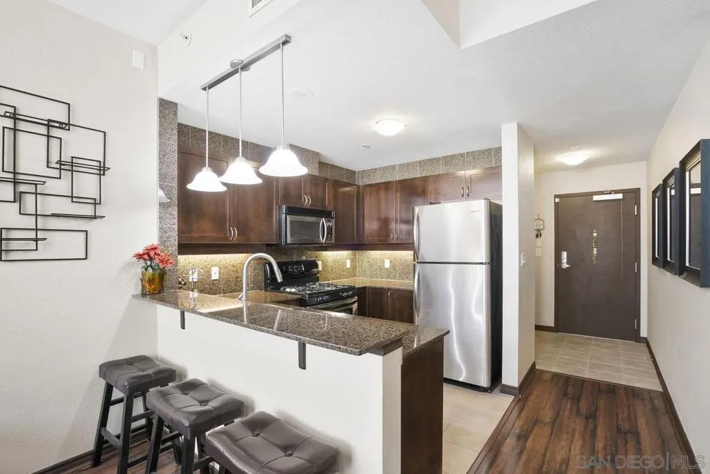 1240 India St 104, San Diego, California 92101 home-pic-7