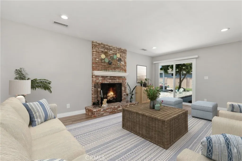 1837 N Studebaker Road, Long Beach, California 90815 home-pic-6