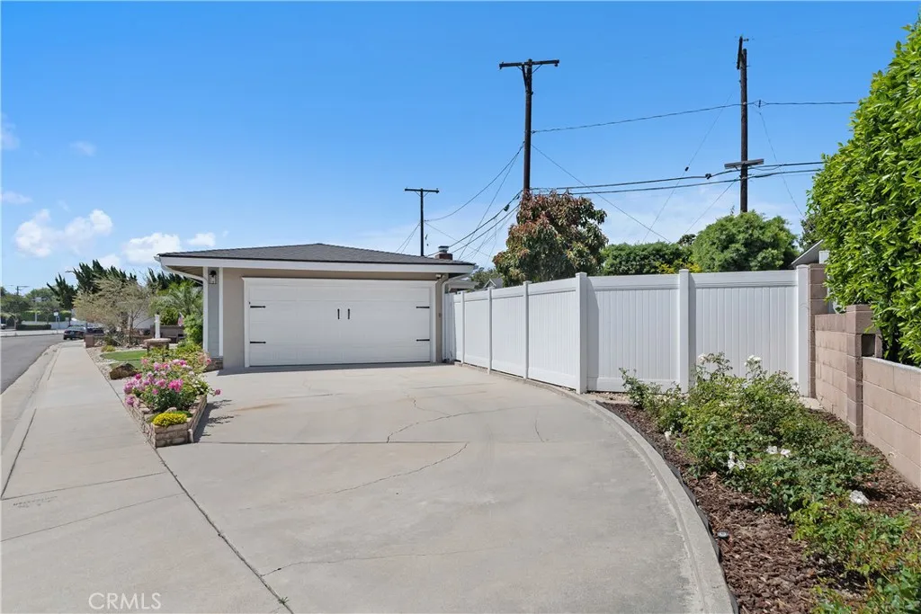 1837 N Studebaker Road, Long Beach, California 90815 home-pic-37