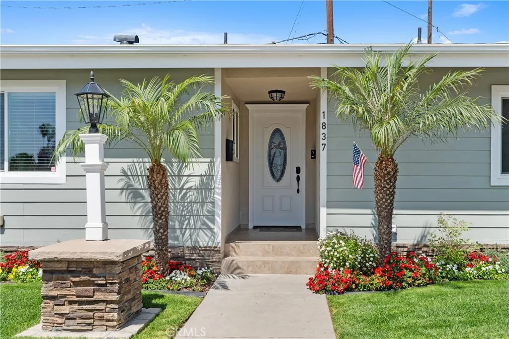 1837 N Studebaker Road, Long Beach, California 90815 home-pic-2