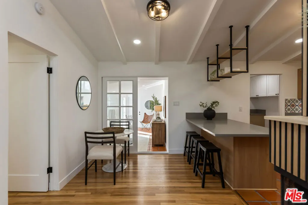 1881 Hackett Avenue, Long Beach, California 90815 home-pic-8