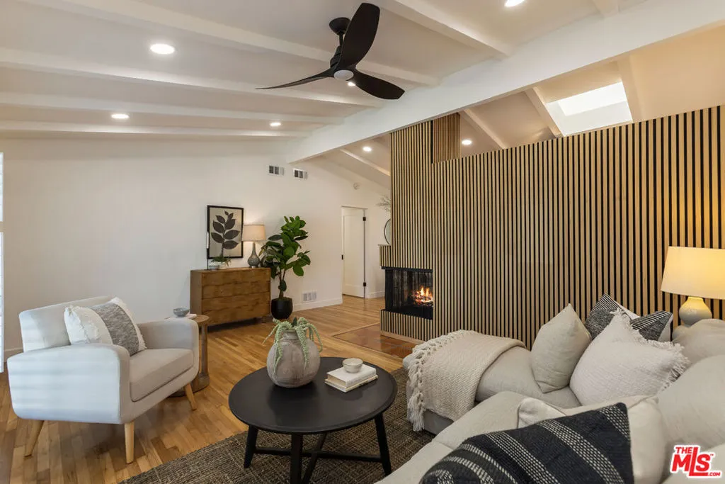 1881 Hackett Avenue, Long Beach, California 90815 home-pic-7
