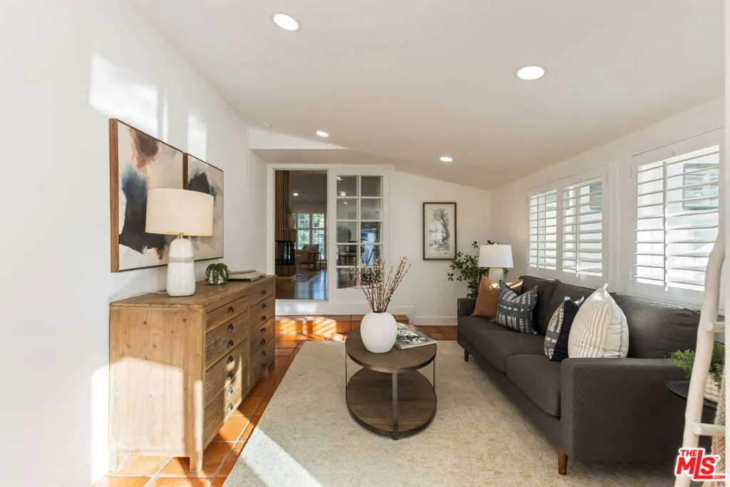 1881 Hackett Avenue, Long Beach, California 90815 home-pic-31