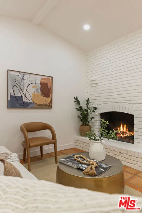 1881 Hackett Avenue, Long Beach, California 90815 home-pic-18