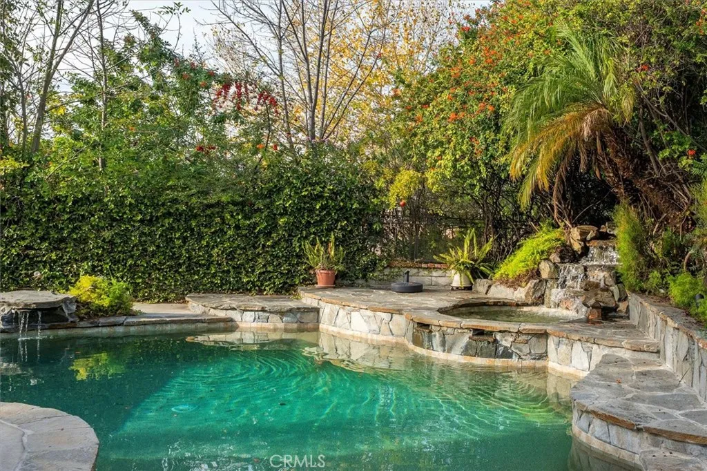 22507 Poplar Street, Saugus, California 91390 home-pic-25