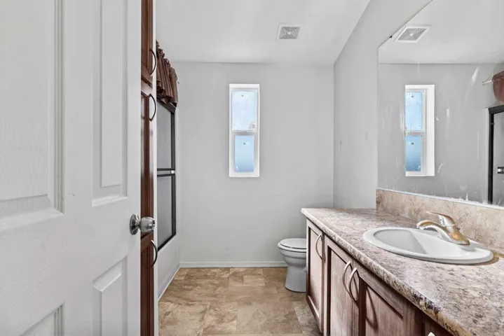 2nd bathroom