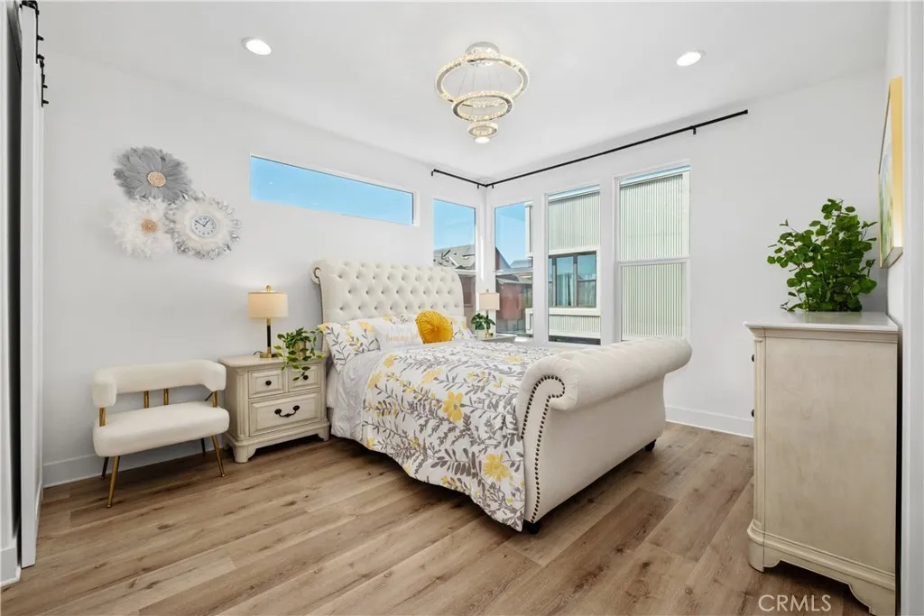 154 Keeper, Irvine, California 92618 home-pic-16