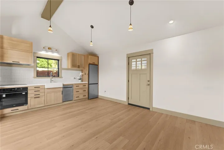 Living Room/Kitchen
